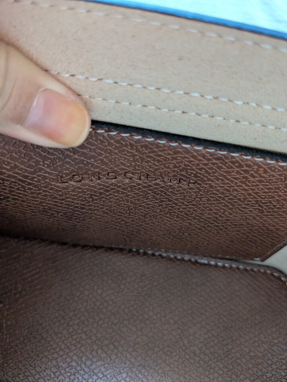 Longchamp Épure Brown Textured Leather Small Crossbody Bag with Gold Hardware - Picture 5 of 5
